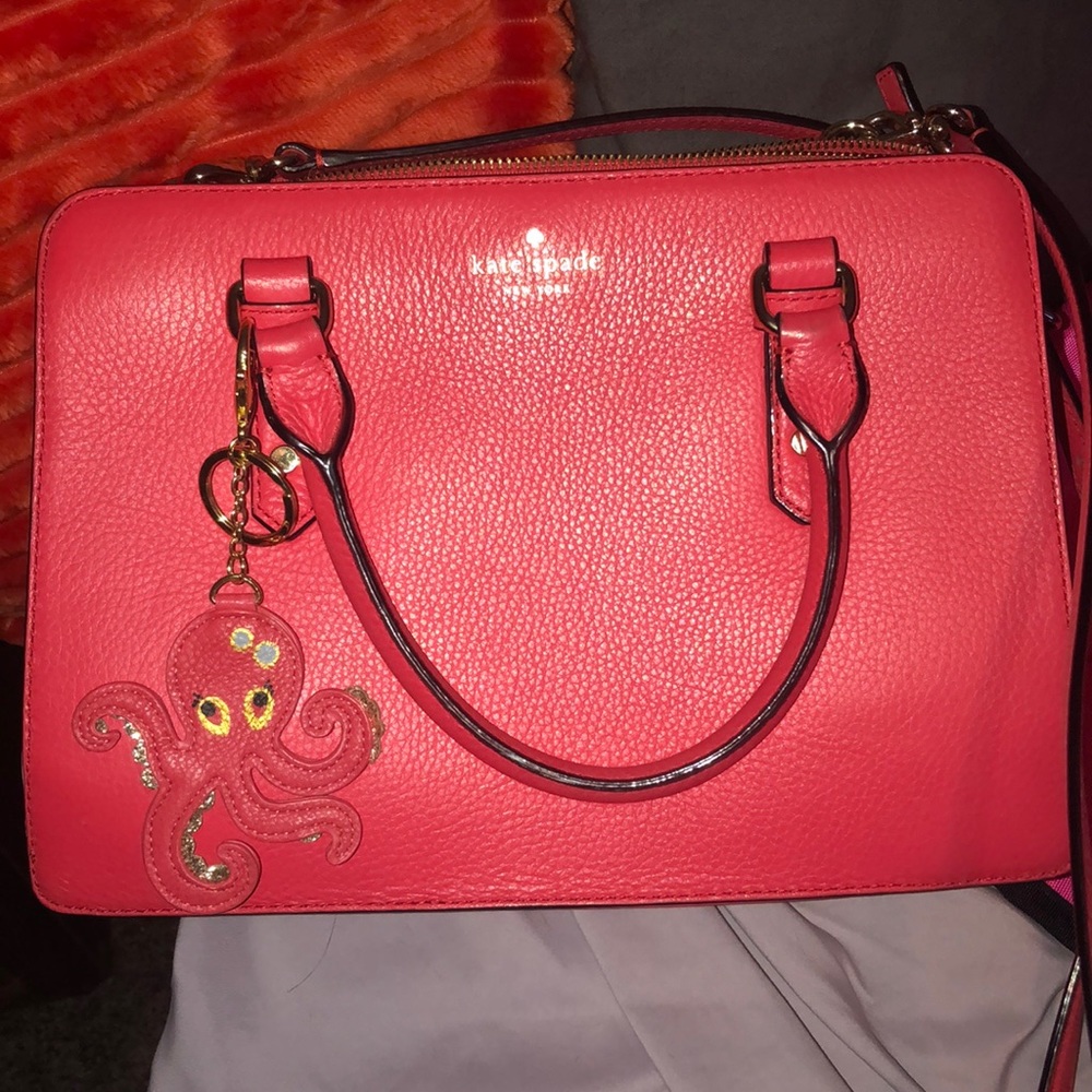 Kate spade medium size bag with optional crossbody